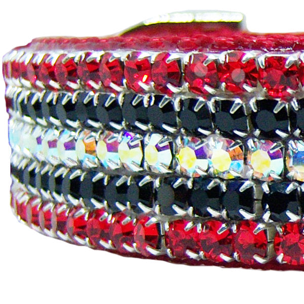 Fantasy Flash crystal collar close up